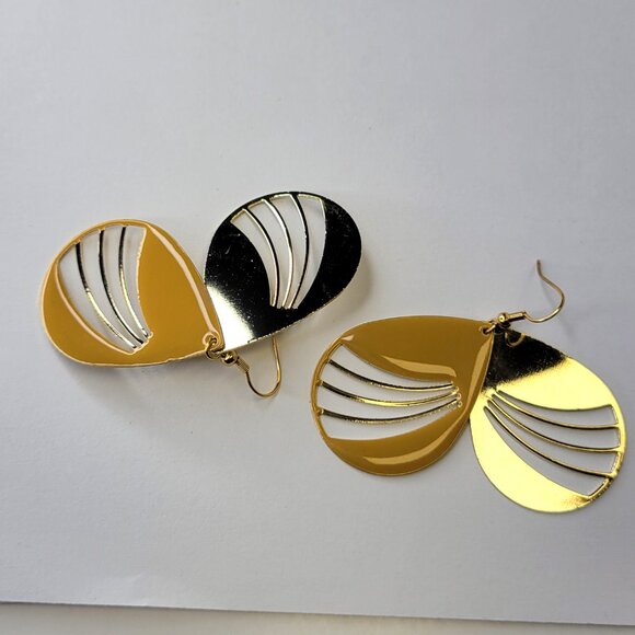 Yellow Dangle Earrings - Picture 4 of 8